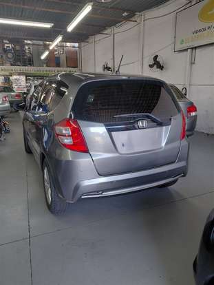 HONDA-FIT-2009