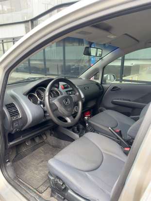 HONDA-FIT-2008