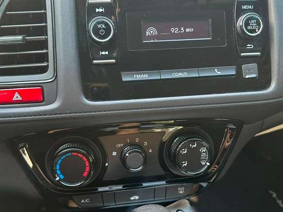 HONDA-HR-V-1.8 16V FLEX LX 4P AUTOMÁTICO HONDA-HR-V-2015