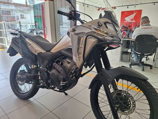 HONDA-XRE 300 SAHARA ADVENTURE-2024