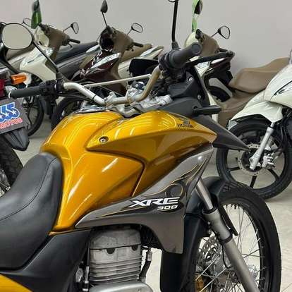 HONDA-XRE 300-2011