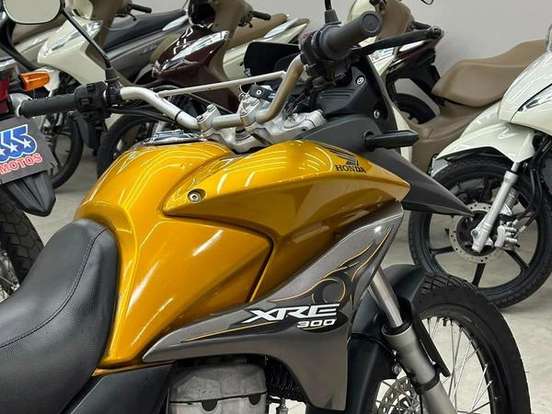 HONDA-XRE 300 HONDA-XRE 300-2011