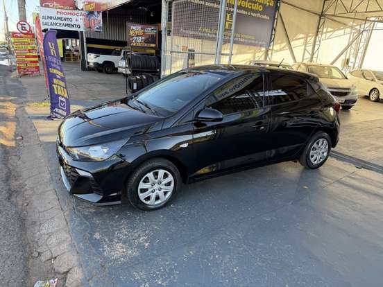HYUNDAI-HB20-2023
