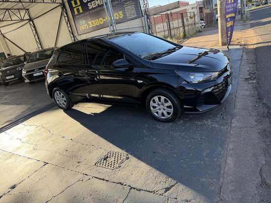 HYUNDAI-HB20-2023