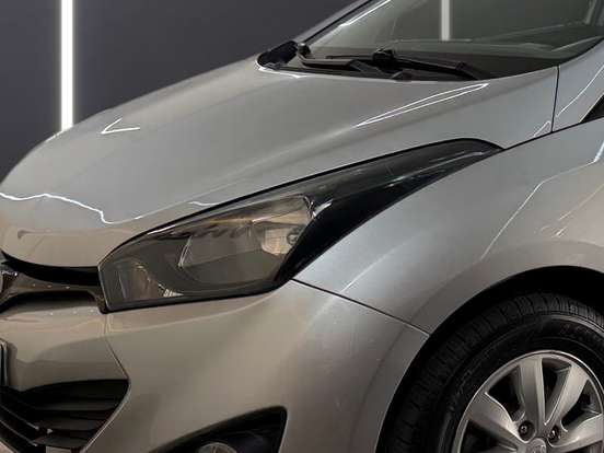 HYUNDAI-HB20-2013