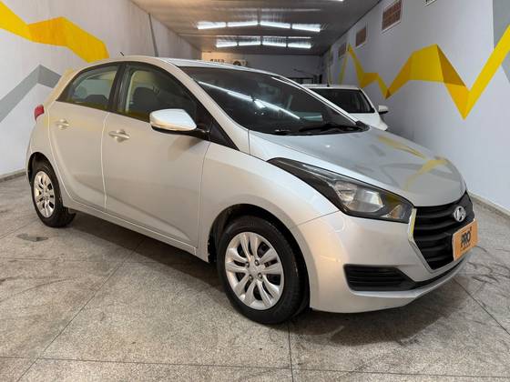 HYUNDAI HB20 1.0 COMFORT PLUS 12V FLEX 4P MANUAL