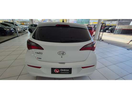 HYUNDAI-HB20-2018