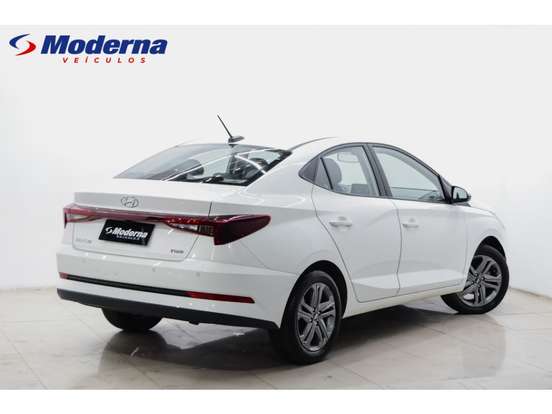 HYUNDAI-HB20S-2024