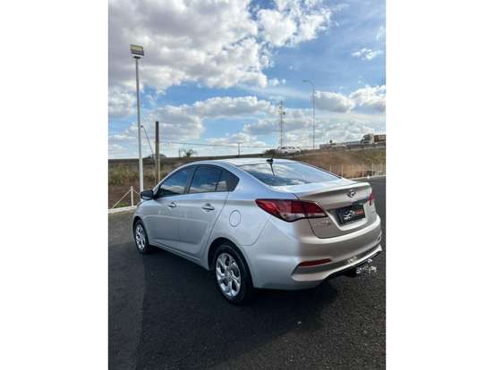 HYUNDAI-HB20S-1.6 COMFORT PLUS 16V FLEX 4P AUTOMÁTICO HYUNDAI-HB20S-2018
