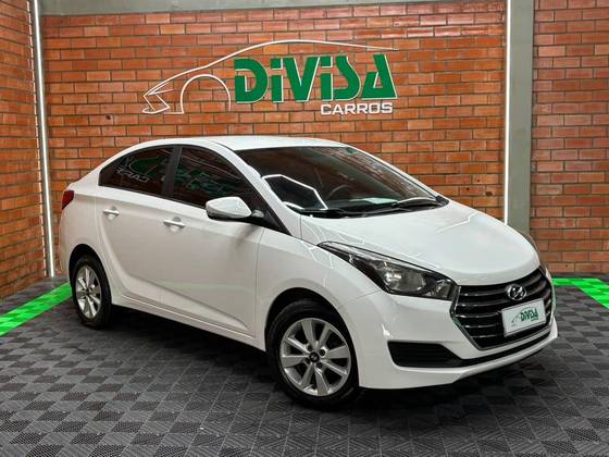 HYUNDAI HB20S 1.6 COMFORT PLUS 16V FLEX 4P AUTOMÁTICO