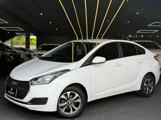 HYUNDAI HB20S 1.6 COMFORT PLUS 16V FLEX 4P MANUAL