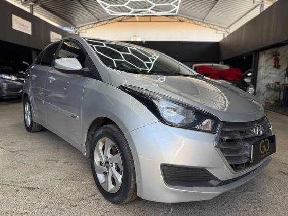 HYUNDAI HB20S 1.6 COMFORT STYLE 16V FLEX 4P AUTOMÁTICO