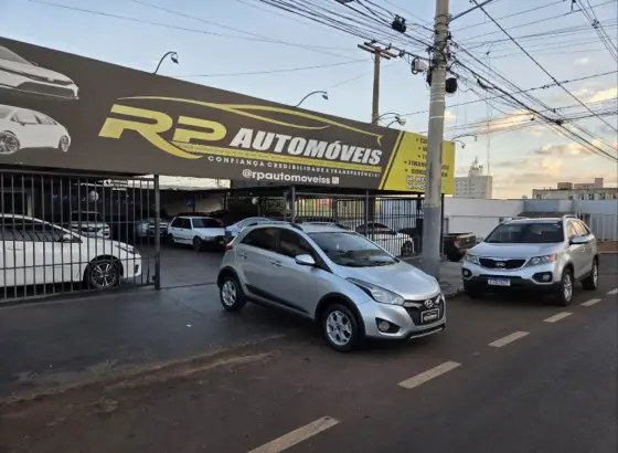 HYUNDAI HB20X 1.6 16V STYLE FLEX 4P AUTOMÁTICO