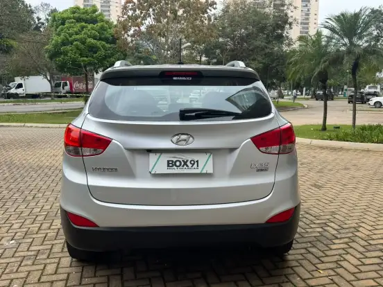 HYUNDAI-IX35-2.0 MPI 4X2 16V FLEX 4P AUTOMÁTICO HYUNDAI-IX35-2013