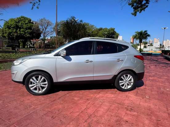 HYUNDAI-IX35-2.0 MPFI GLS 16V FLEX 4P AUTOMÁTICO HYUNDAI-IX35-2014
