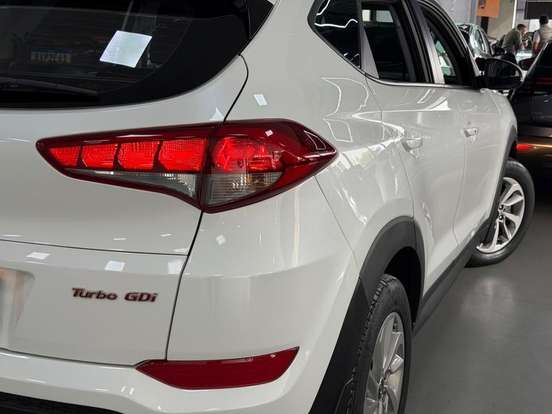HYUNDAI-TUCSON-2018