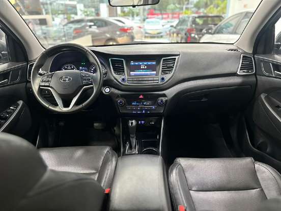 HYUNDAI-TUCSON-2021