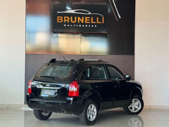 HYUNDAI-TUCSON-2012