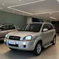 HYUNDAI TUCSON 2.0 MPFI GLS 16V 143CV 2WD FLEX 4P AUTOMÁTICO HYUNDAI TUCSON 2.0 MPFI GLS 16V 143CV 2WD FLEX 4P AUTOMÁTICO