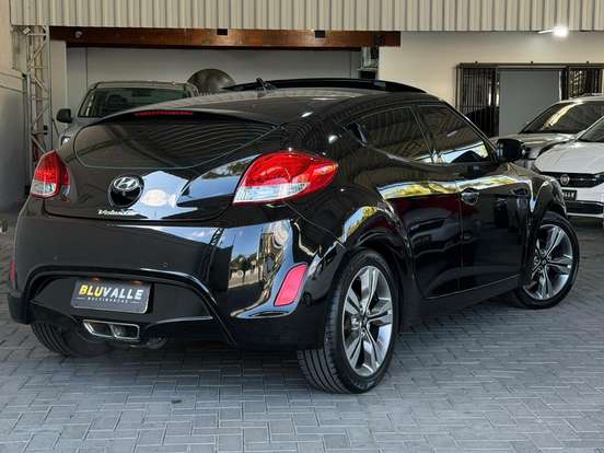 HYUNDAI-VELOSTER-2011