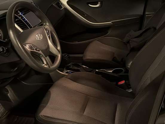 HYUNDAI-I30-1.8 MPI 16V GASOLINA 4P AUTOMATICO HYUNDAI-I30-2014