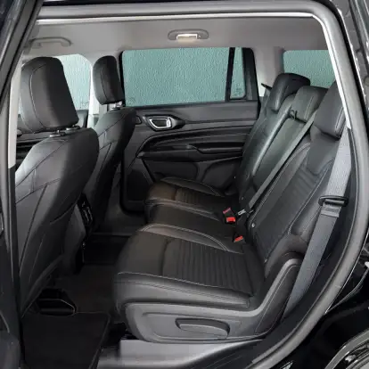 JEEP-COMMANDER-2024