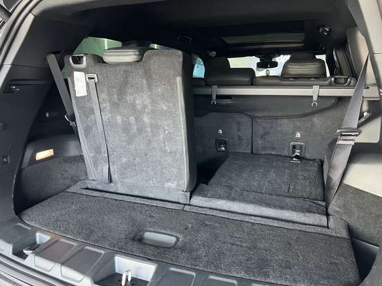 JEEP-COMMANDER-2025