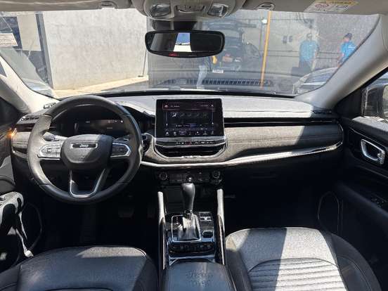 JEEP-COMMANDER-2021