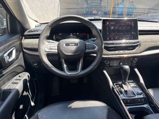 JEEP-COMMANDER-2021