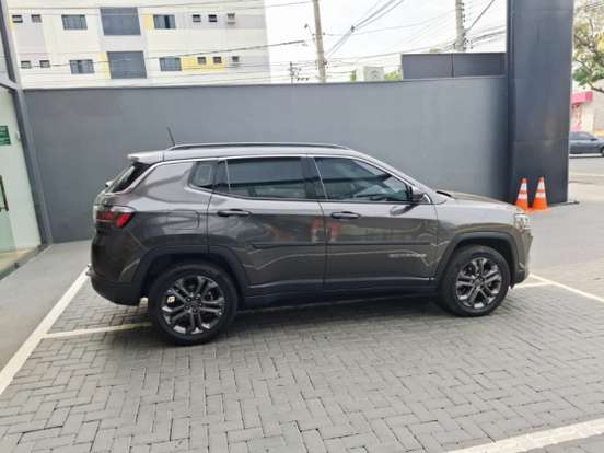 JEEP-COMPASS-2021