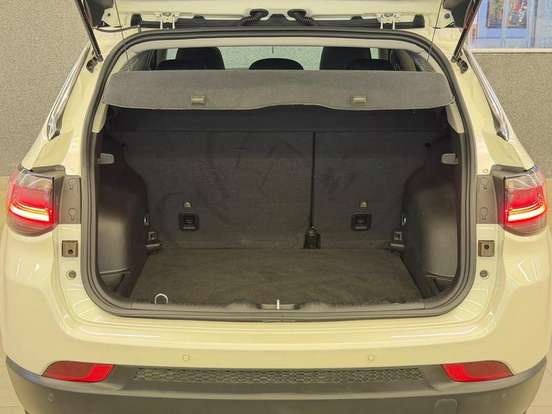 JEEP-COMPASS-2023