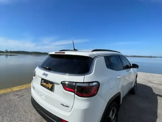 JEEP-COMPASS-2.0 16V DIESEL LONGITUDE 4X4 AUTOMÁTICO JEEP-COMPASS-2017