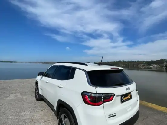 JEEP-COMPASS-2.0 16V DIESEL LONGITUDE 4X4 AUTOMÁTICO JEEP-COMPASS-2017