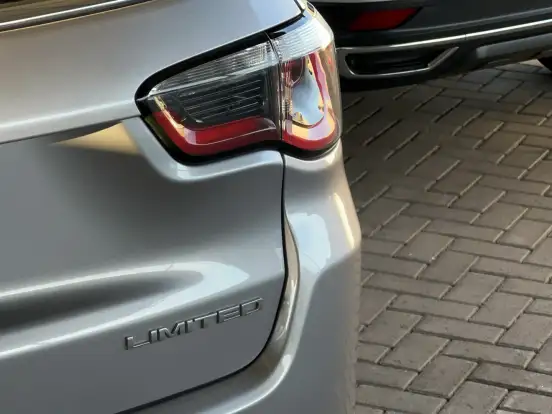 JEEP-COMPASS-2.0 16V FLEX LIMITED AUTOMÁTICO JEEP-COMPASS-2019