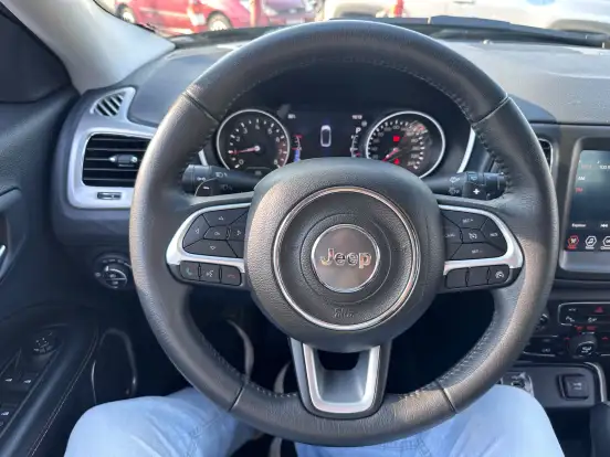 JEEP-COMPASS-2.0 16V FLEX LONGITUDE AUTOMÁTICO JEEP-COMPASS-2019