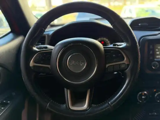 JEEP-RENEGADE-1.8 16V FLEX LONGITUDE 4P AUTOMÁTICO JEEP-RENEGADE-2015