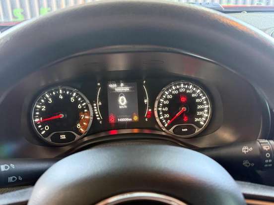 JEEP-RENEGADE-1.8 16V FLEX SPORT 4P AUTOMÁTICO JEEP-RENEGADE-2015
