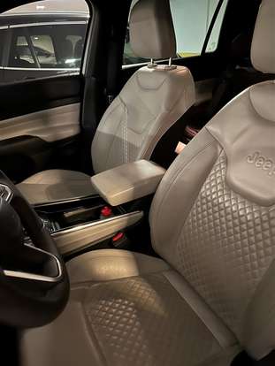 JEEP-COMMANDER-2023
