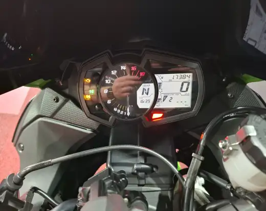 KAWASAKI-NINJA ZX-6R-2023