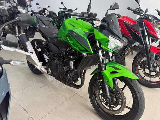 KAWASAKI-Z400-2022