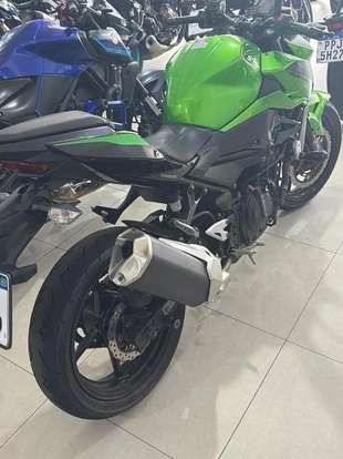 KAWASAKI-Z400-2022