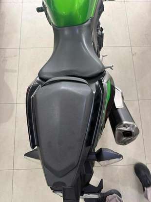 KAWASAKI-Z400-2022