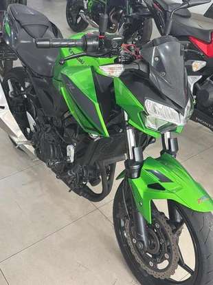 KAWASAKI-Z400-2022