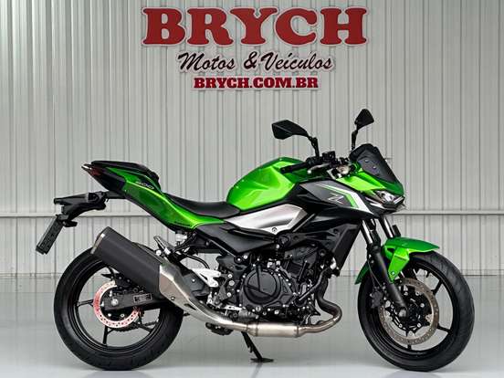 KAWASAKI-Z500-2025