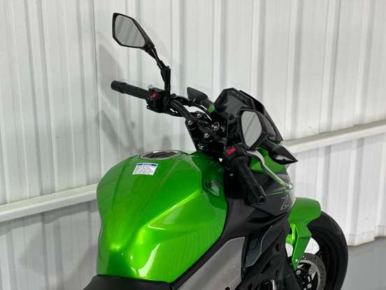 KAWASAKI-Z500 KAWASAKI-Z500-2025