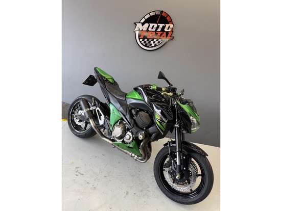 KAWASAKI-Z800-2014
