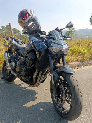 KAWASAKI Z900 