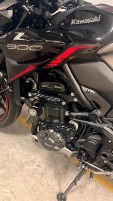 KAWASAKI-Z900-2023