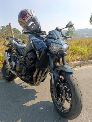 KAWASAKI-Z900-2022