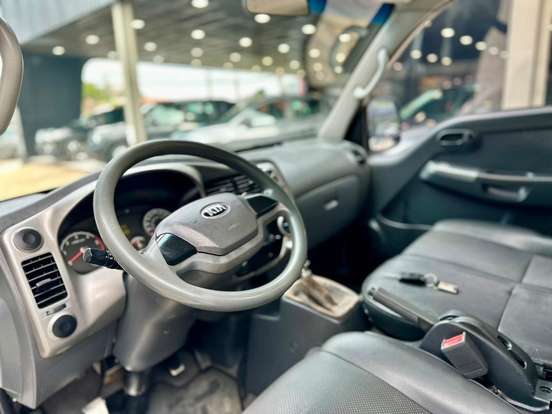 KIA-BONGO-2021